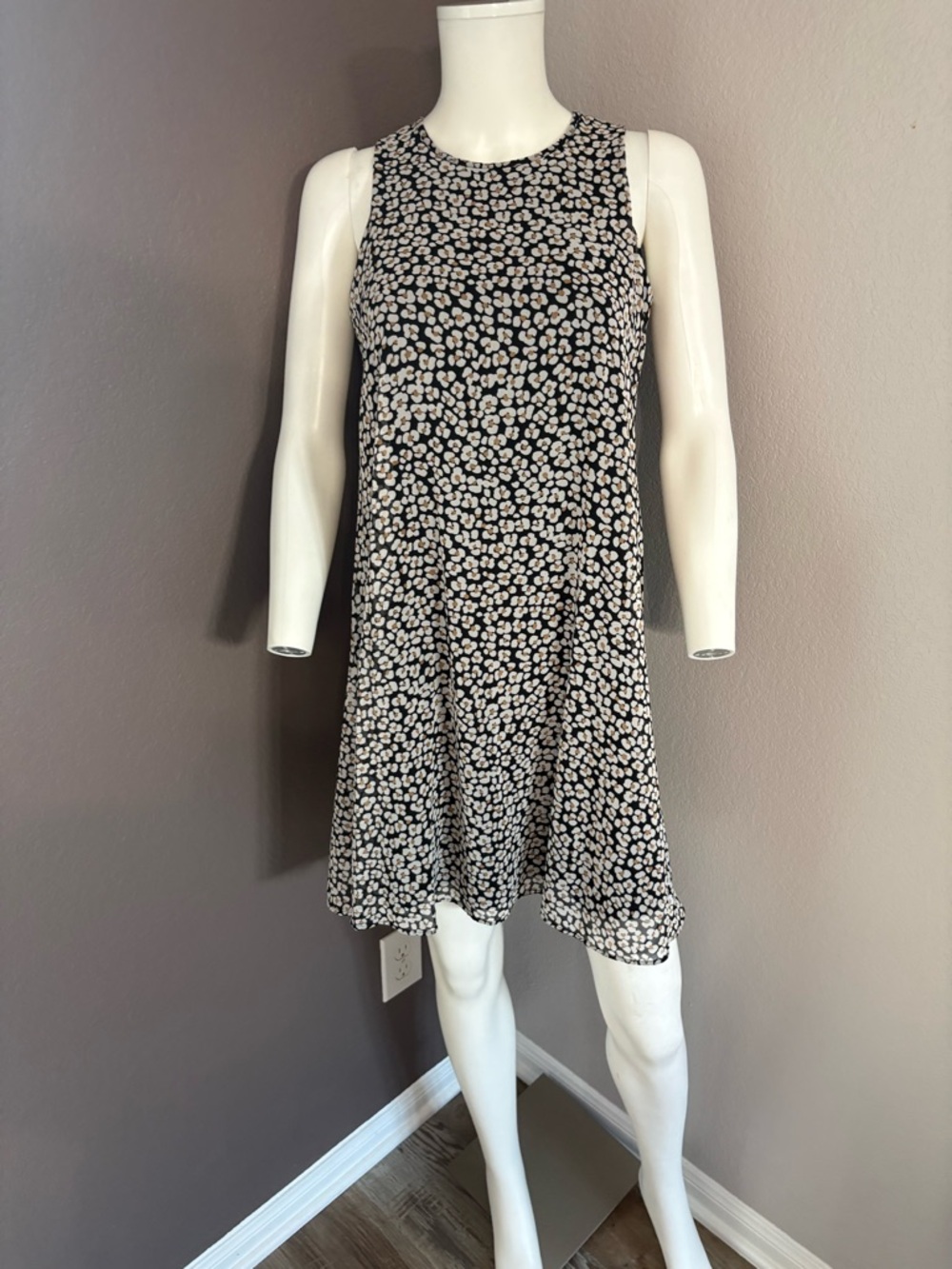 Tommy Hilfiger Black and Cream Floral Sleeveless Mini Dress